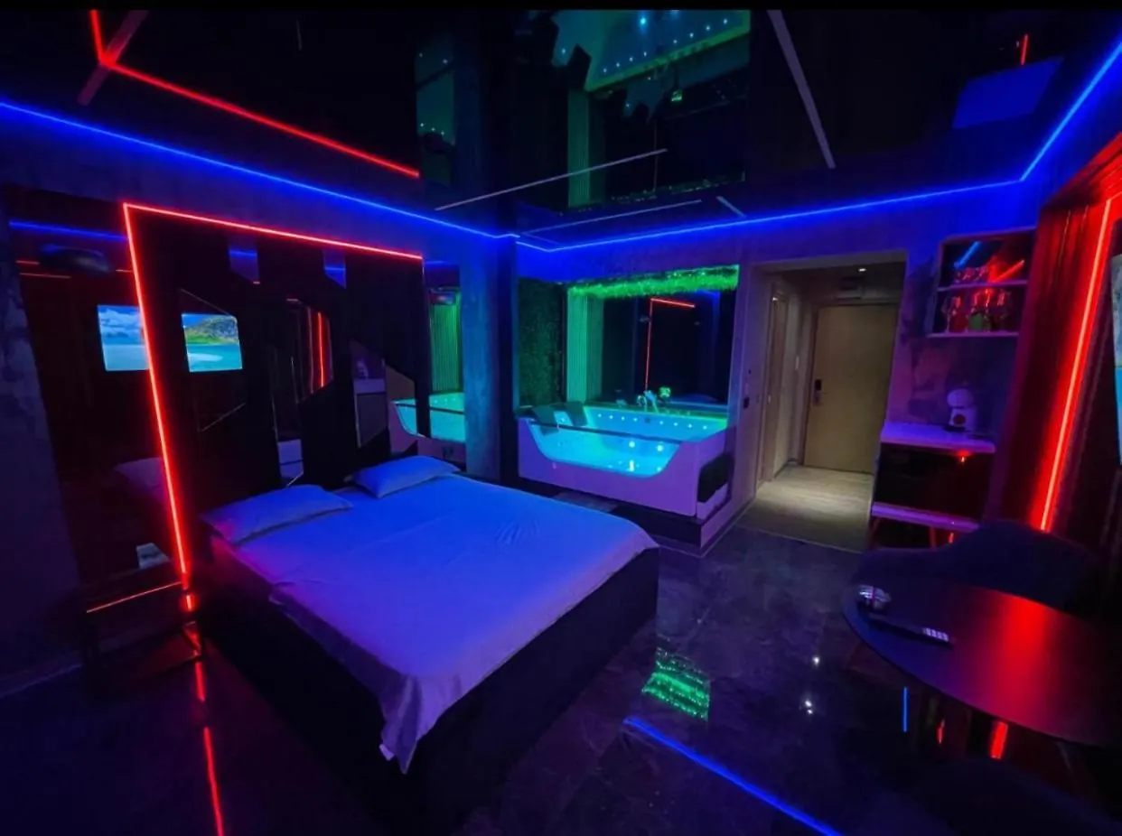 Luxury Jacuzzy Aparment Appartement Boekarest