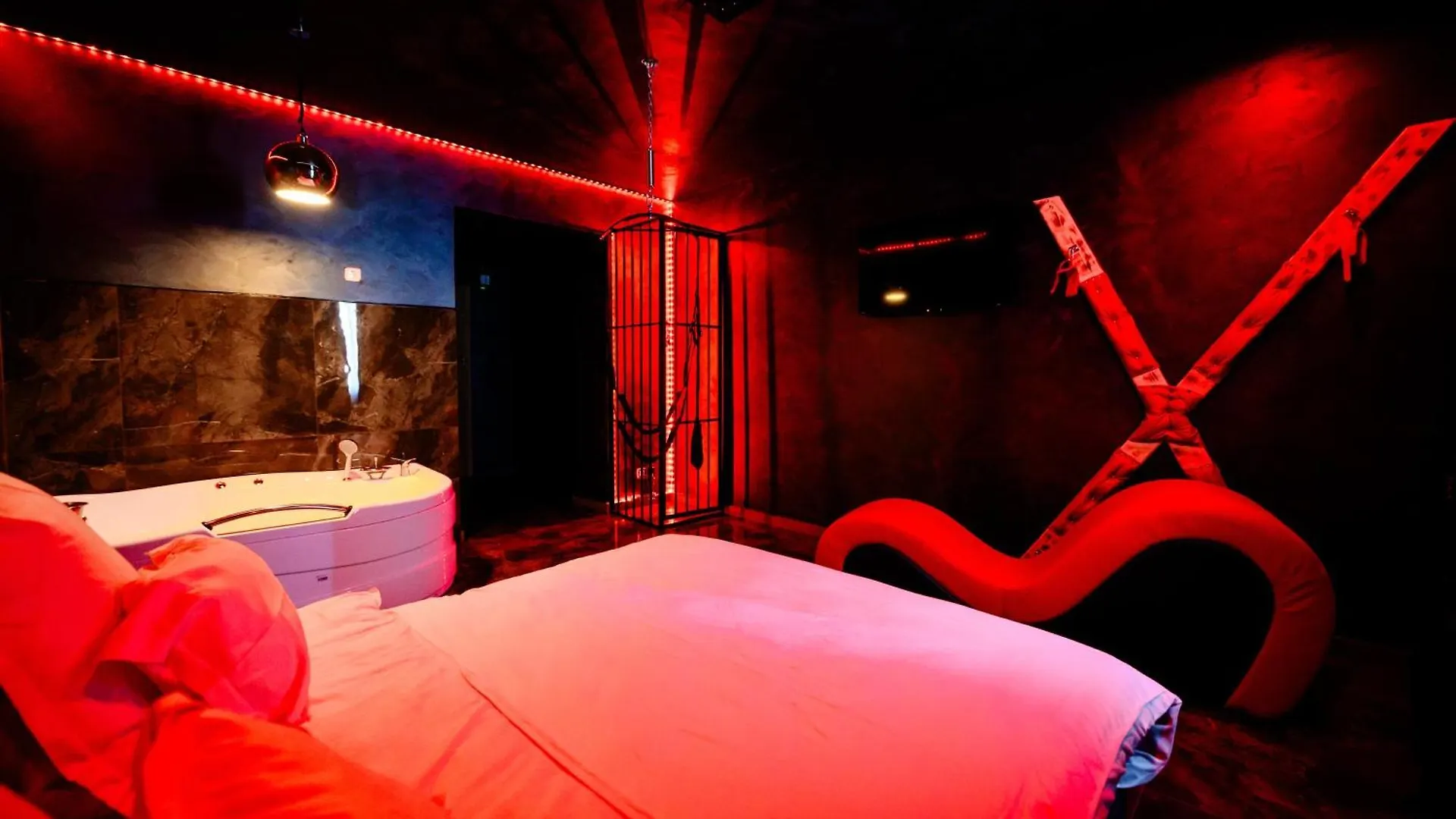 Bucharest Love Room Jacuzzi شقة