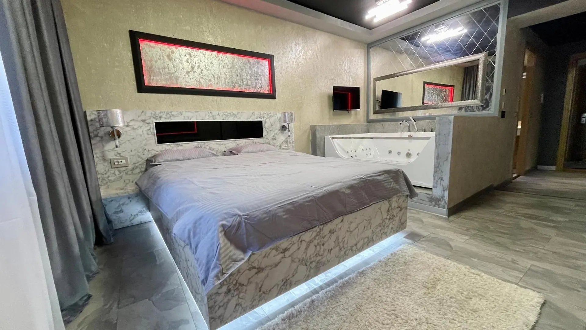 Luxury Jacuzzy Aparment Apartment Bucharest 0*,